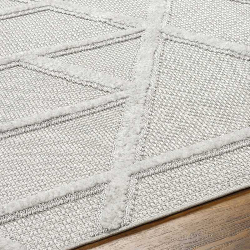 Koonce Geometric Machine Woven Polypropylene Indoor / Outdoor Area Rug in Gray, Runner 2'7" x 7'3"