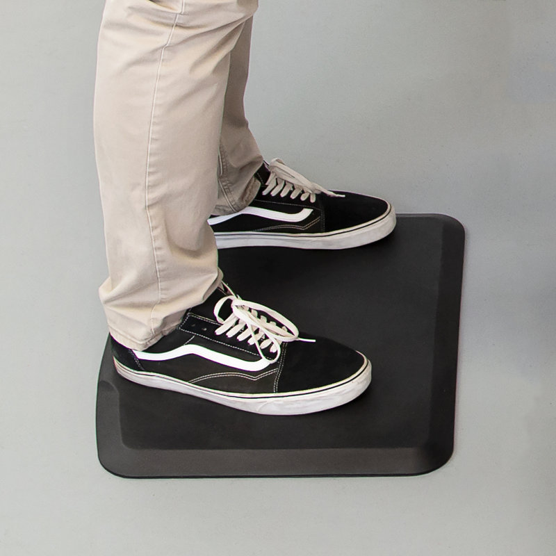Mount-It! Active Essentials Ergonomic Office Bundle, Standing Desk Converter & Soft Mat
