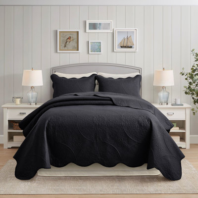 Luxury Embossed Microfiber Bedspread Set – Hypoallergenic, Wrinkle-Free & Fade-Resistant Quilt With Floral Design