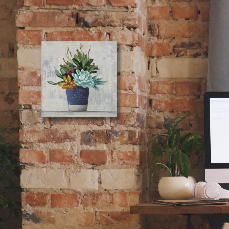 «Succulent Still Life 1 Navy» par Julia Purinton, art mural sur toile, H 12 po x l 12 po x P 0,75 po