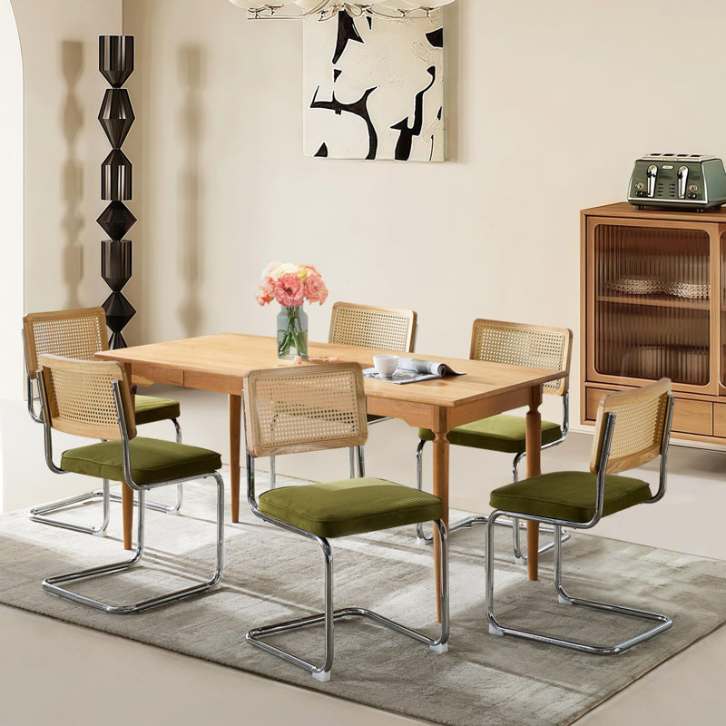 Chaise d'appoint rembourrée Crumley avec dossier en rotin et structure en acier, Vert