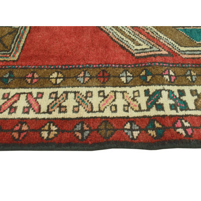 Khylar Distressed Alisanne Red Runner