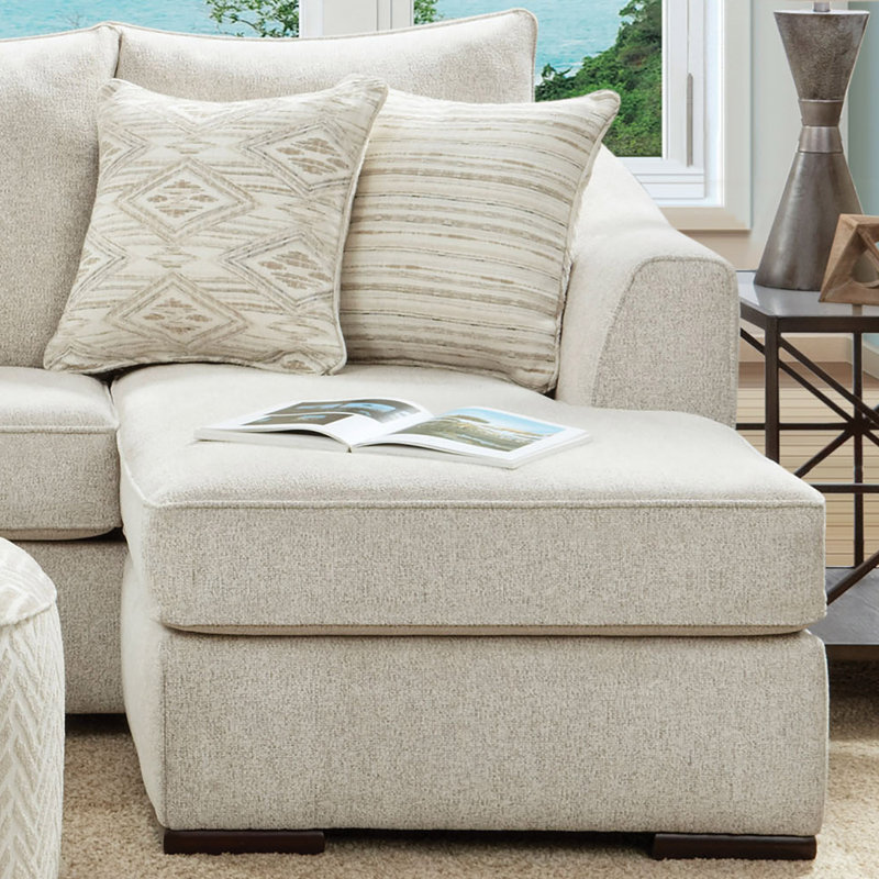Clevon Upholstered L-Shaped Sectional Right Hand Facing