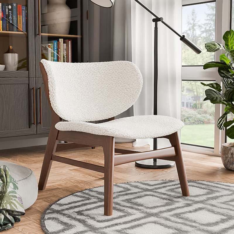 Chaise d'appoint Mid-Century moderne l 25 po, noyer