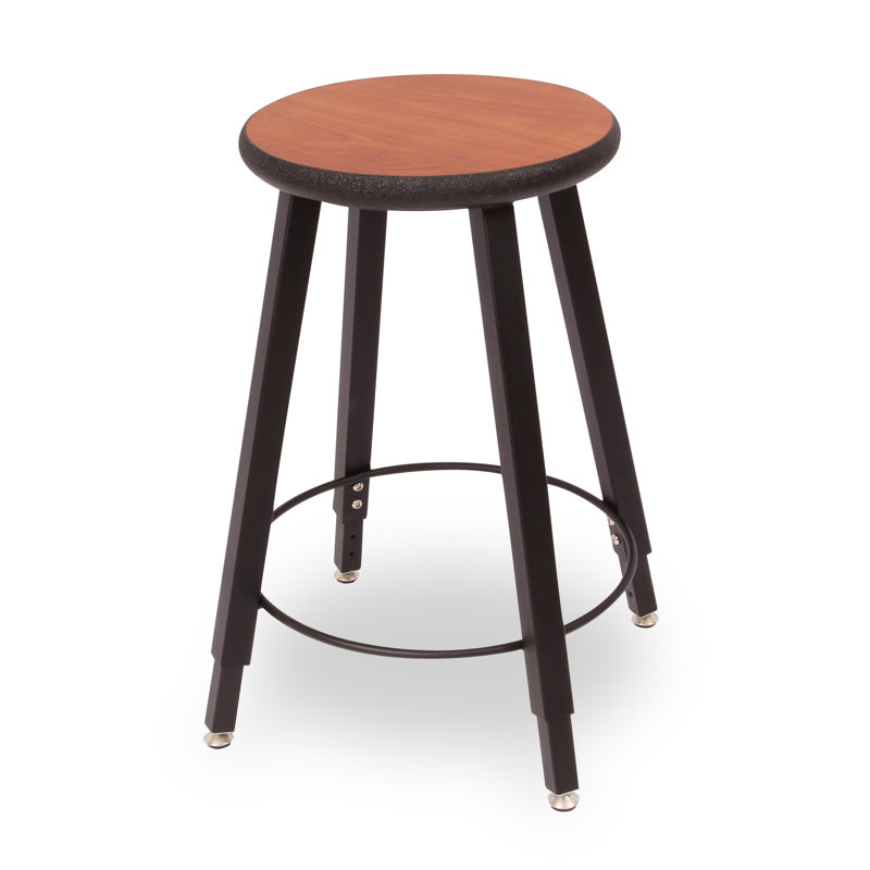 Tabouret 4 pieds, 22 à 32 po