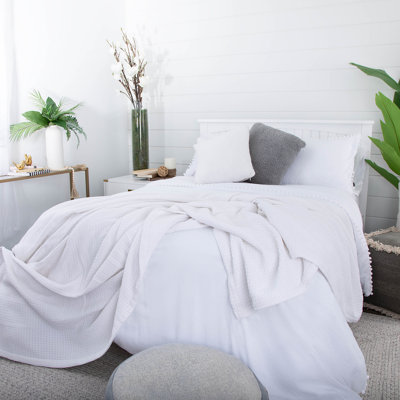 Southshore Fine Linens Ashmore Collection 100% Cotton Blanket and throws
