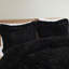 Édredon très grand / très grand avec une texture de fourrure longue et poilue, une douce fourrure de chambre noire, 2 taies décoratives chaudes et douillettes