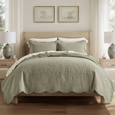 Ensemble de courtepointe 100% coton festonné | Conception festonnée, surpiqures florales, délavé, tissu 100% coton et bourre en coton, certifié OEKO-TEX® Standard 100