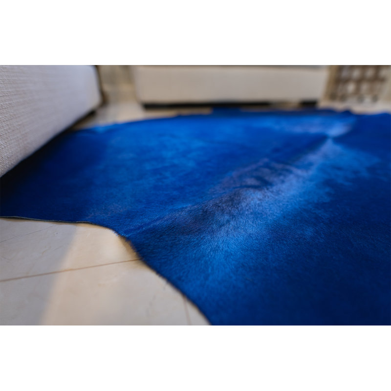 Tapis bleu en peau de vache Beveridge