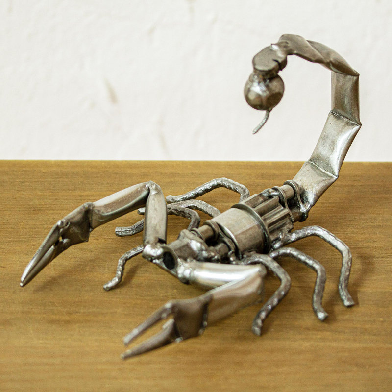 Figurines & Sculptures