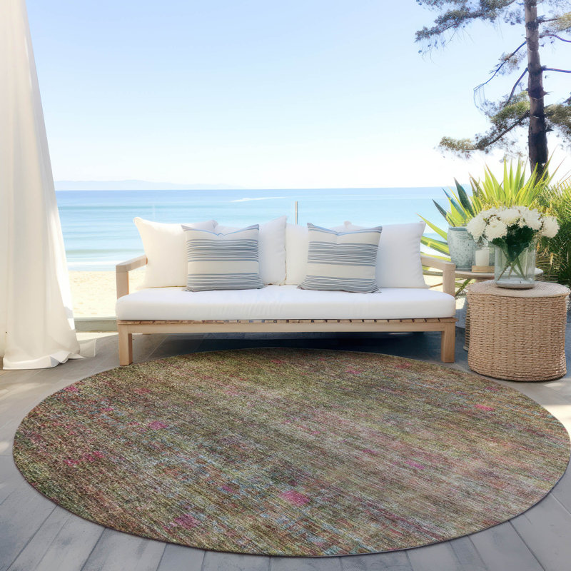 Tapis intérieur / extérieur vert Umbrea , 2 pi 6 po x 3 pi 10 po
