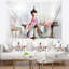 Tapisserie abstraite habillée de mannequin de table-28485766