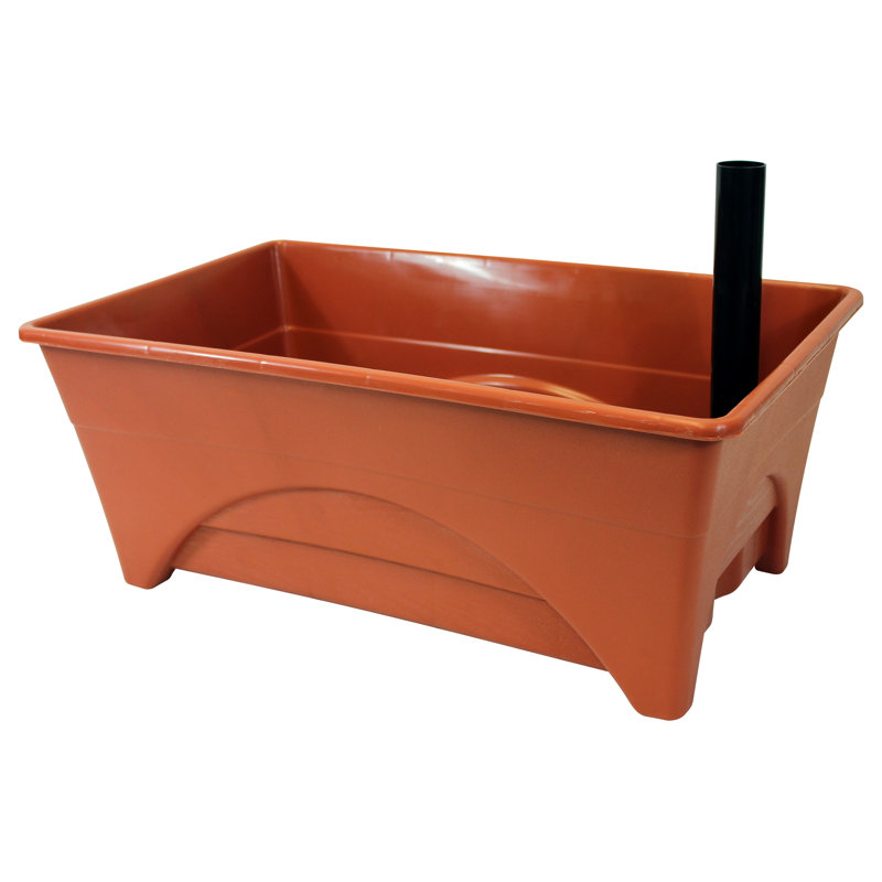 Fentress Elevated Planter, Terra Cotta