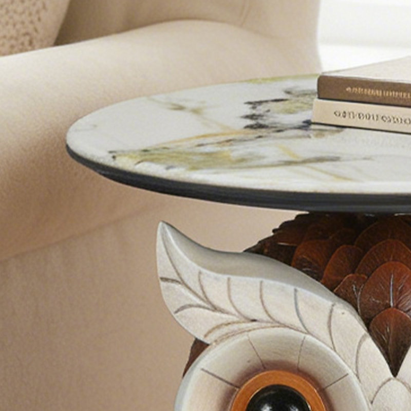 Table de bout chouette avec plateau en faux marbre
