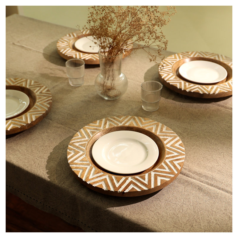 Assiette de présentation en bois fabriquée à la main de 13 pouces - Disque décoratif blanc délavé