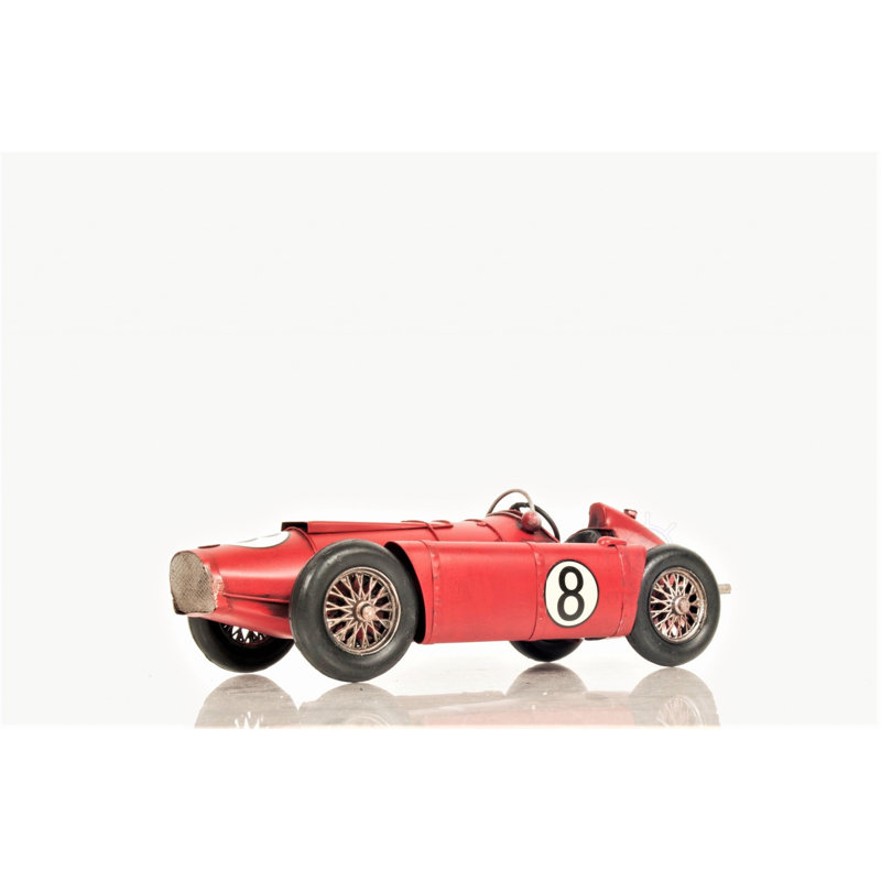Sculpture Lancia