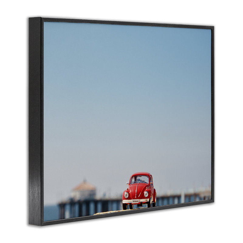 «Red Vintage Car Adventure», giclée encadrée, design par Ashley Singleton, H 11 po x l 14 po, Giclée encadrée noir minuit