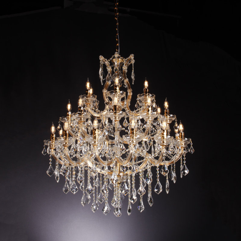 Lustre à plusieurs niveaux de style bougie 28 lumières avec accents de cristal Ringgold, Or