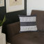 Ensemble de housse de coussin décoratif en coton à rayures noires-122942336