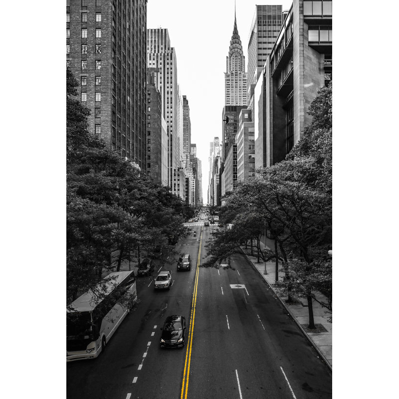 Gratte-ciel Yuvonne Manhattan New York, H 18 po x l 12 po