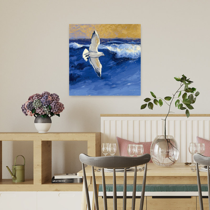 Seagulls with Gold Sky II Seagull Bird Coastal Ocean Art, H 18 po x l 18 po