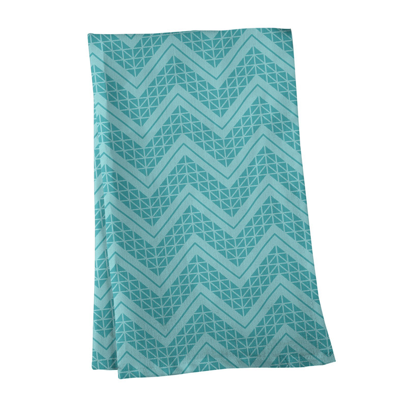 Serviette à thé à chevrons à la main Stephenie, Aqua / bleu pâle, Polyester sergé