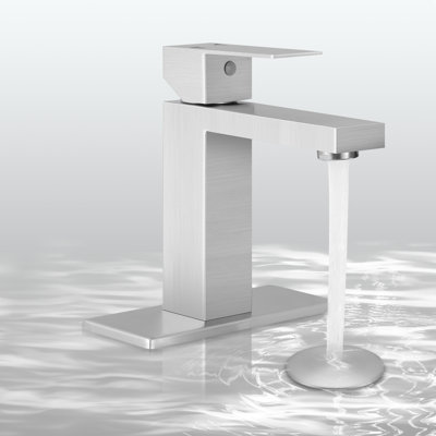 Single-handle Bathroom Faucet with Drain Assembly