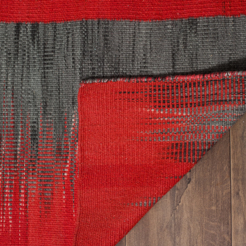 Tapis rouge / gris anthracite en laine tissé à plat à la main Maomina, Rectangle de 5 pi x 8 pi