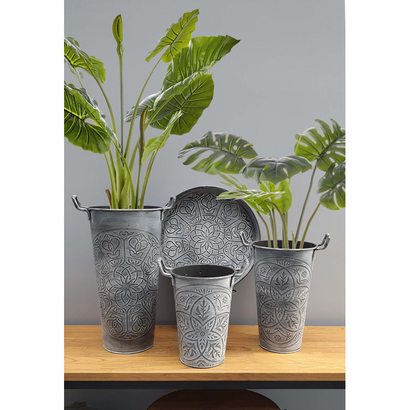 Sherburn Handmade Metal Table Vase, 40cm H x 29cm W x 22cm D