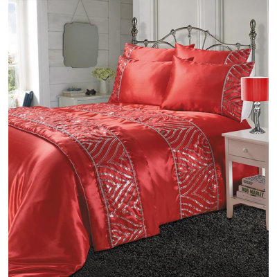 Akenside Polyester No Pattern Duvet Cover Set with Pillowcases