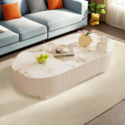 Simple table ovale en pierre