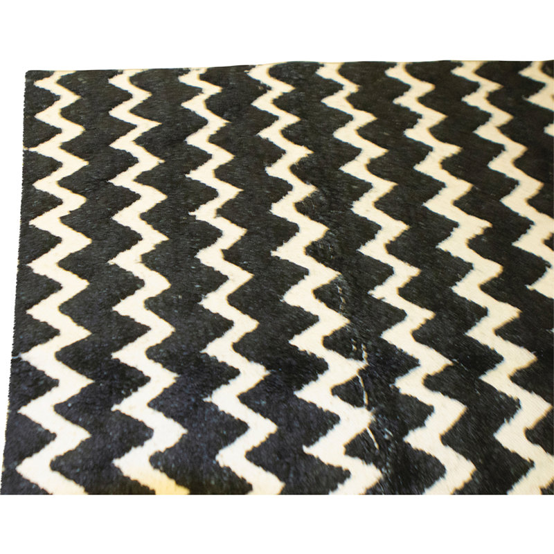 Tapis noir et blanc noué à la main de haute qualité
