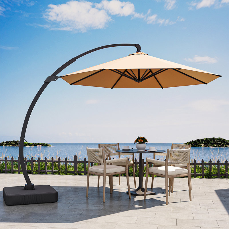 Parasol incurvé réglable avec base