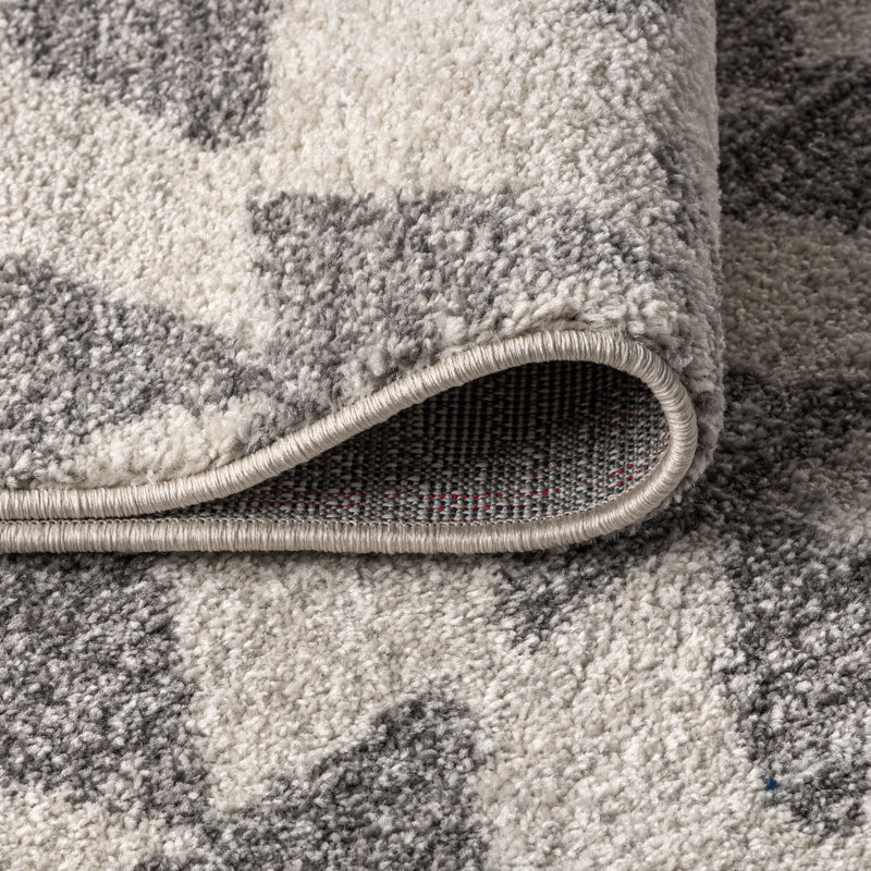 Taos Moroccan Triangle Geometric Cream/Gray Rug, Rectangle 5'3" x 7'7"