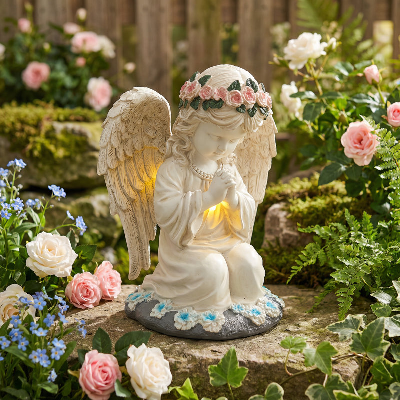 Statue ange priant