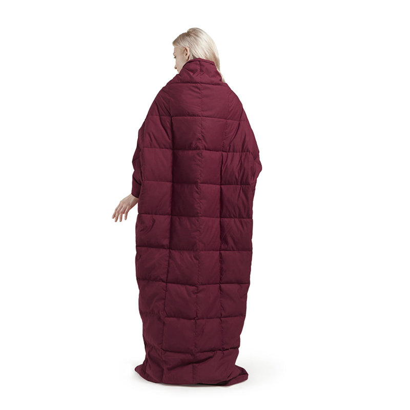 Jeté polyvalent en duvet d'oie idéal pour les activités de plein air et la maison confortable