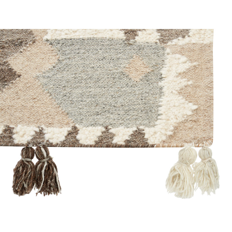 Paucar Chevron Hand Woven Area Rug, Rectangle 200 x 300cm