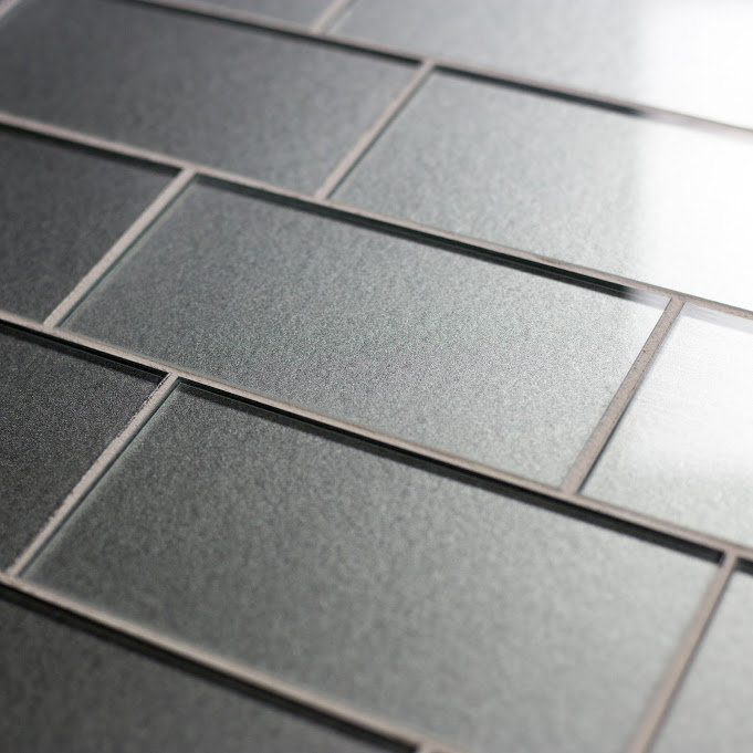 Carrelage mural en verre à bord droit Forever 3 po x 6 po, gris