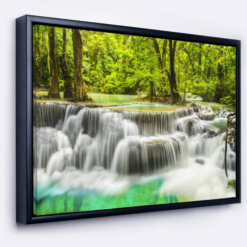 «Erawan Waterfall View», photographie sur toile à cadre flottant, H 12 po x l 20 po x P 1 po