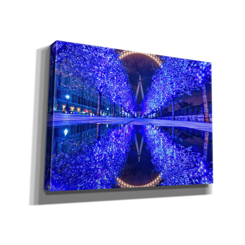 «London Eye In Blue On Canvas» par Mark A Paulda, reproduction, H 40 po x l 54 po x P 1,5 po