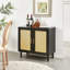 Buffet à panneau latéral avec porte en rotin naturel, armoire de rangement en rotin avec tablettes réglables, panneau latéral et buffet avec espace de rangement, console moderne dans la chambre et le salon
