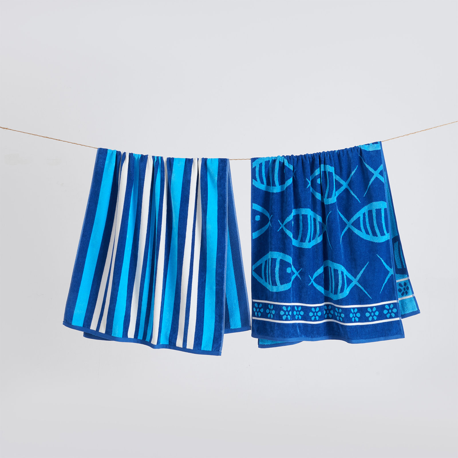 100% Cotton Jacquard Printed 2 Pack Beach Towels, Navy/Royal Blue Fish & Stripe