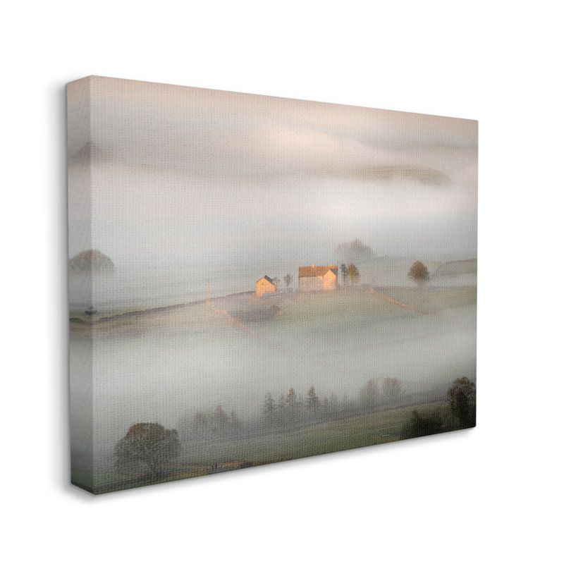 Art mural sur toile Lone Misty Cottage, H 16 po x l 20 po x P 1,5 po, Toile tendue