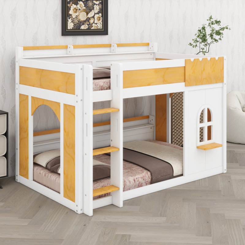 Lit superposé avec tablettes de rangement, fenêtre