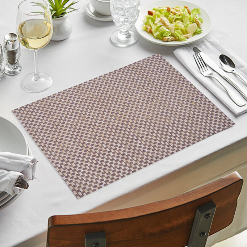 Ensemble de napperons en PVC beige résistant à la chaleur et résistant aux rayures pour la décoration de table de Noël