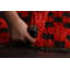 Tapis décoratif en laine rouge/noir noué à la main des années 1960 6 pi 10 po x 8 pi 7 po one-of-a-kind