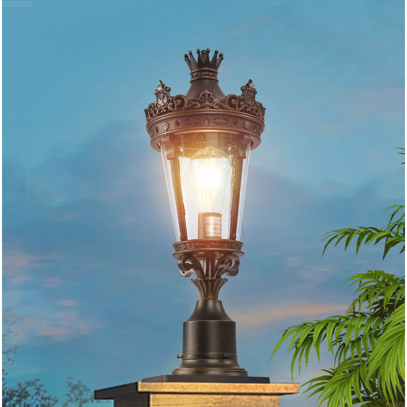 Lampadaire extérieur Antique