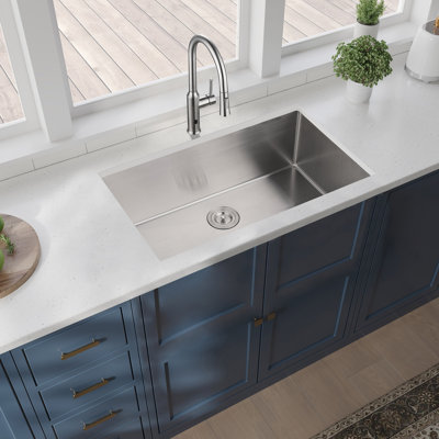 33X19x10"Undermount Single Bowl Stainless Steel Kitchen Sink