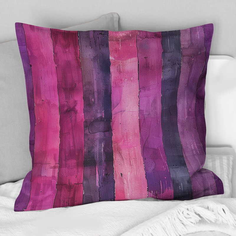 Coussin décoratif rose et mauve rayé Glam III, H 16 po x l 16 po