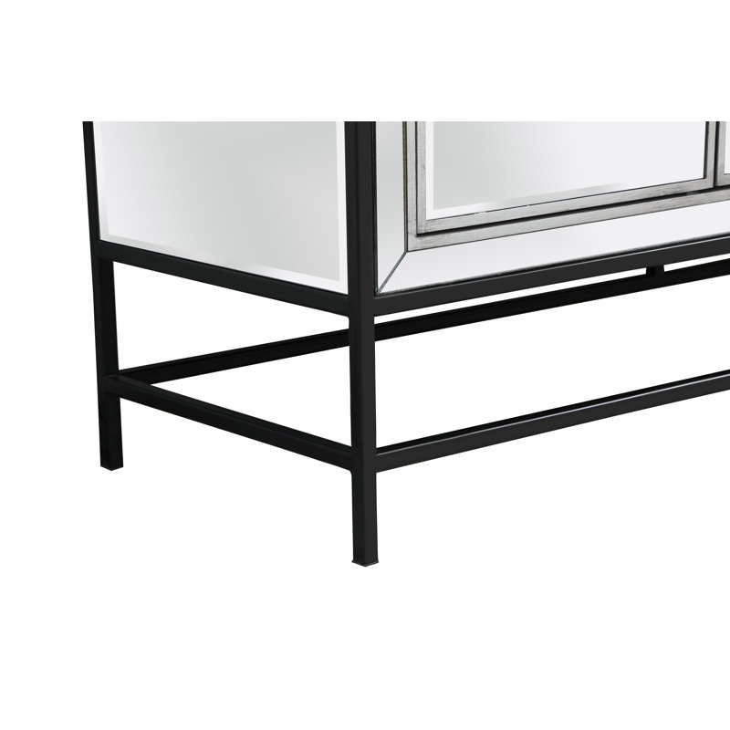 Lorilyn 3-drawer sideboard, H 36 po x l 60 po x P 15,75 po